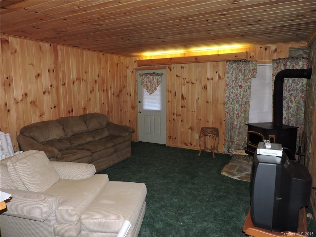 741 Grey Ghost Lane Burnsville NC 28714