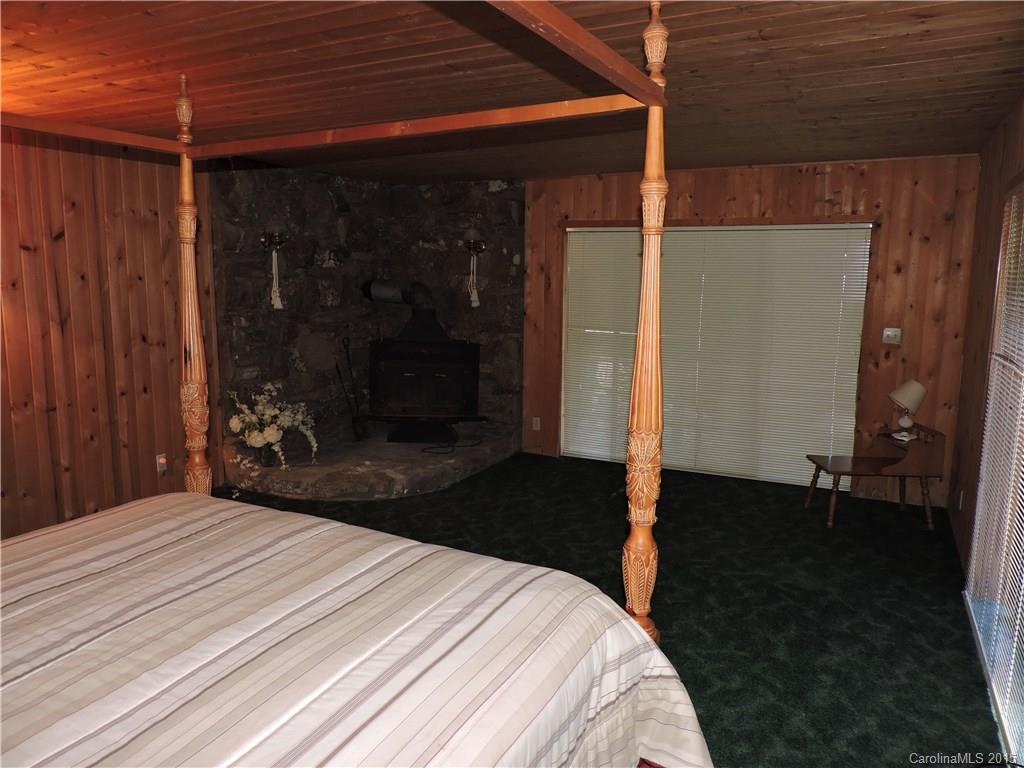 741 Grey Ghost Lane Burnsville NC 28714