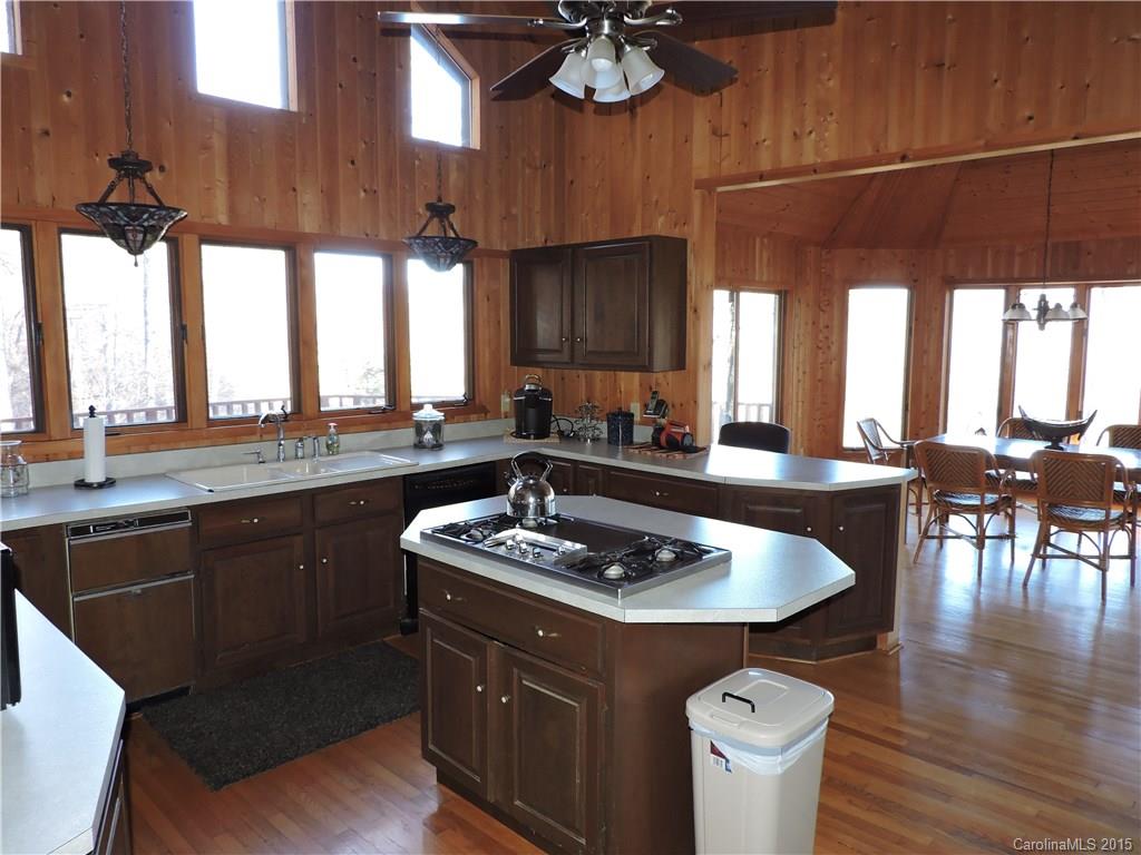 741 Grey Ghost Lane Burnsville NC 28714