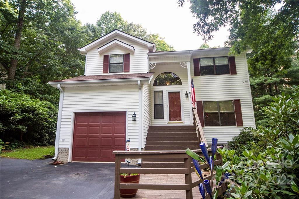 10 Tarragon Place Flat Rock NC 28731