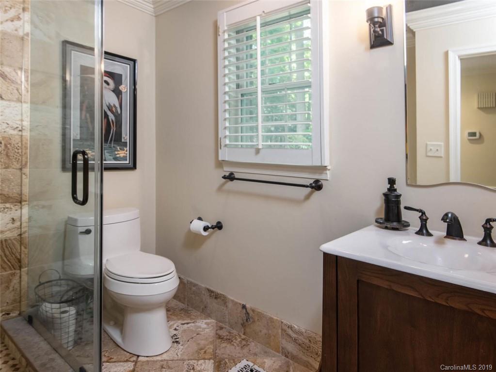 18 Stuyvesant Crescent Asheville NC 28803