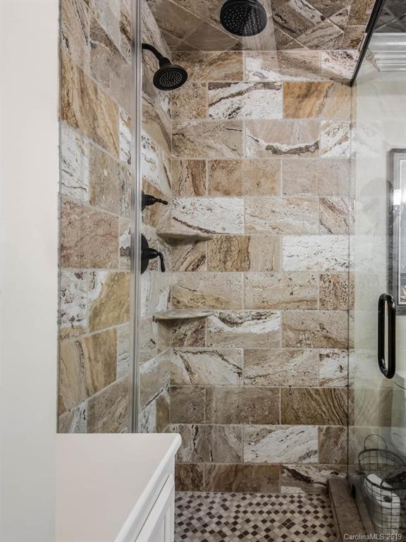 18 Stuyvesant Crescent Asheville NC 28803