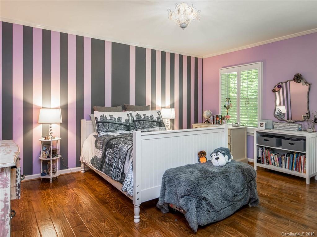 18 Stuyvesant Crescent Asheville NC 28803