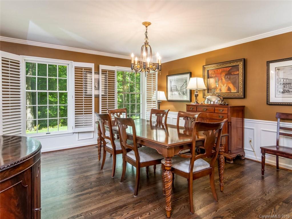 18 Stuyvesant Crescent Asheville NC 28803