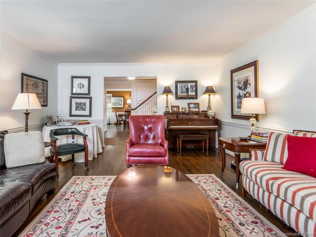 18 Stuyvesant Crescent Asheville NC 28803