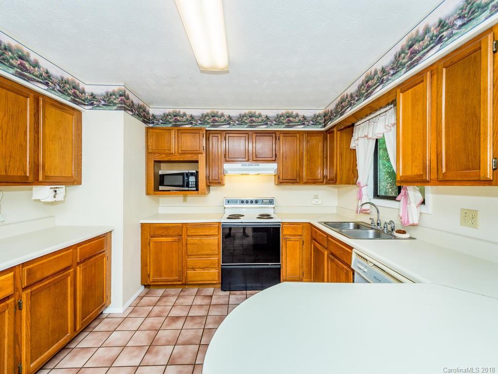 58 Levy Lane Asheville NC 28805