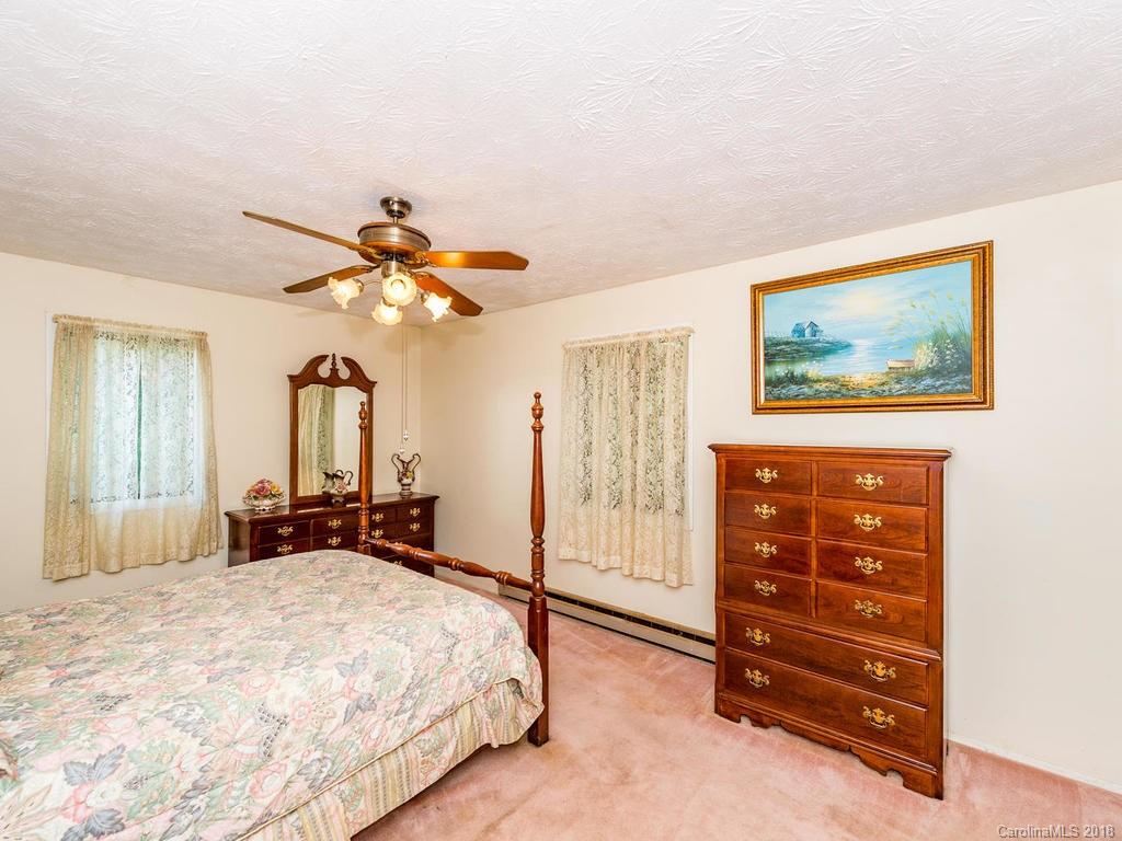 58 Levy Lane Asheville NC 28805