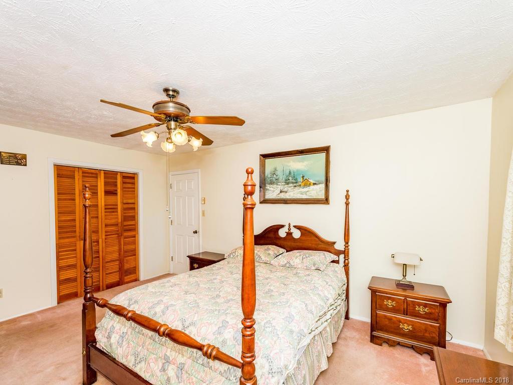 58 Levy Lane Asheville NC 28805