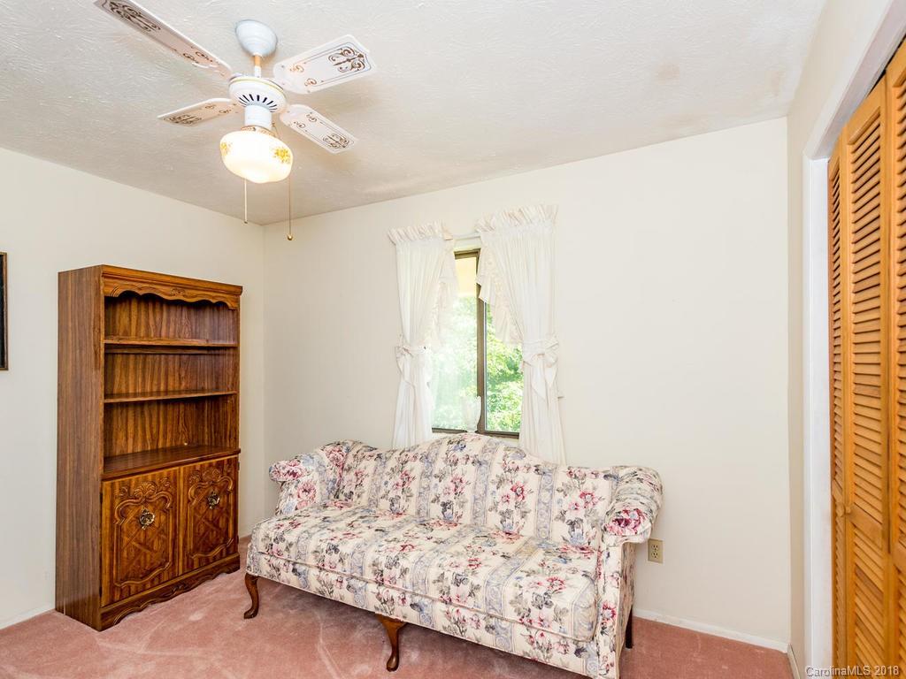 58 Levy Lane Asheville NC 28805