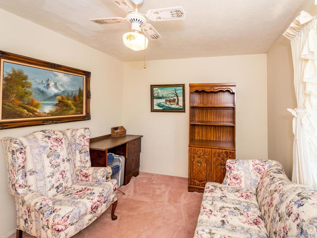 58 Levy Lane Asheville NC 28805