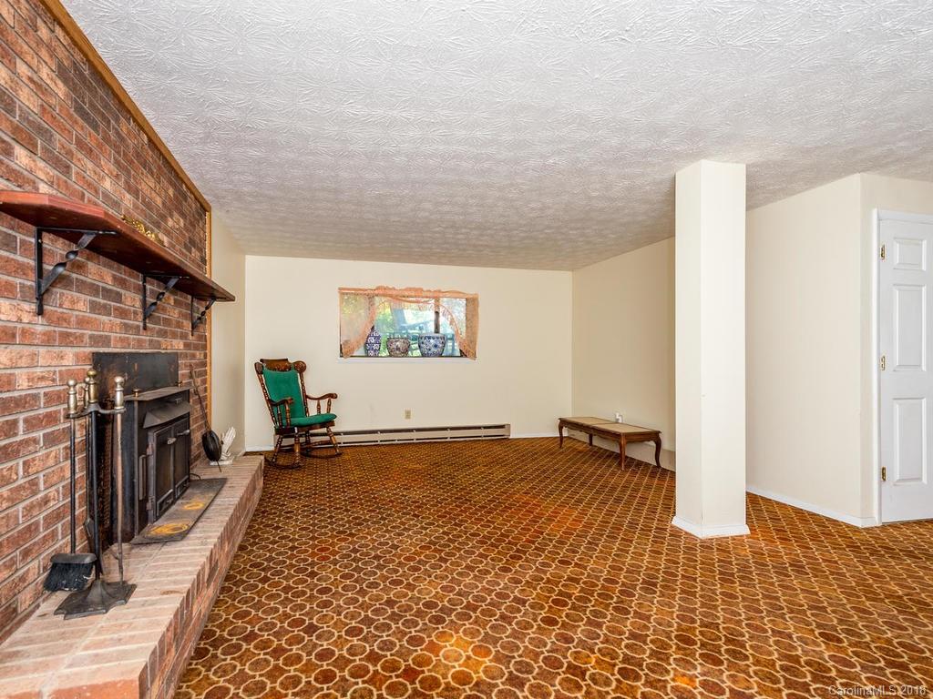 58 Levy Lane Asheville NC 28805
