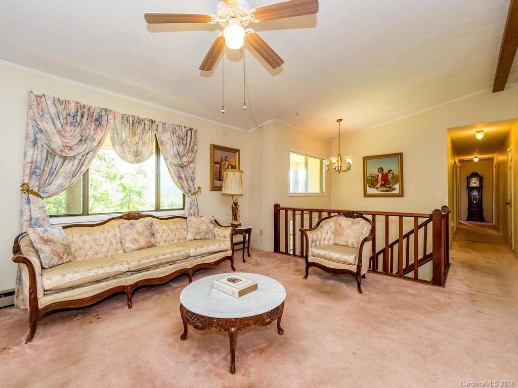 58 Levy Lane Asheville NC 28805