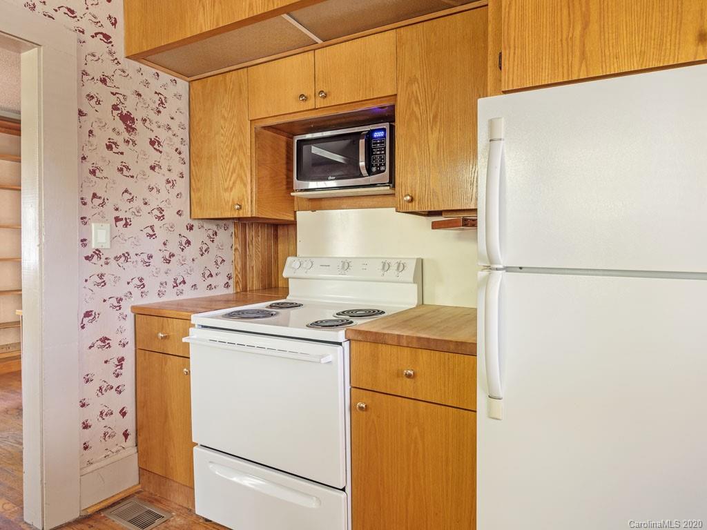 17 Brotherton Avenue Asheville NC 28806