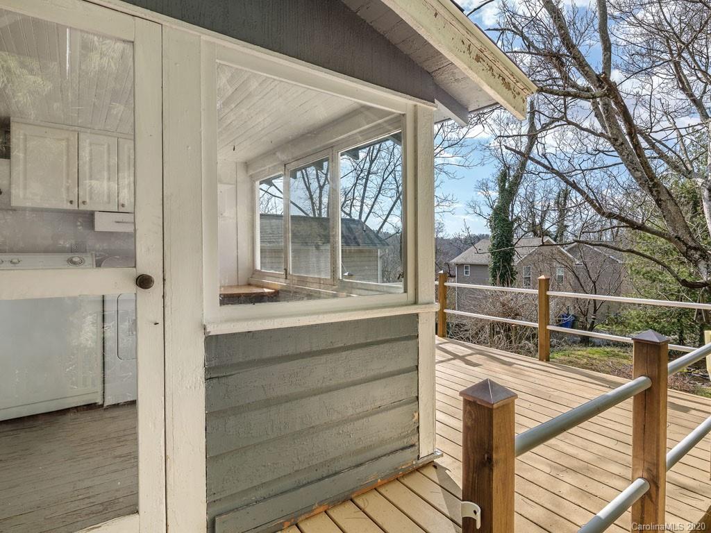 17 Brotherton Avenue Asheville NC 28806