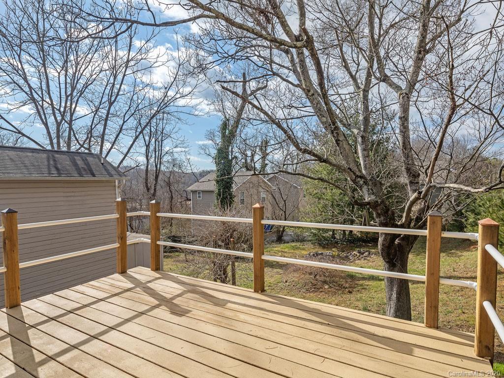 17 Brotherton Avenue Asheville NC 28806