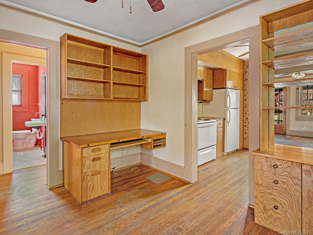 17 Brotherton Avenue Asheville NC 28806