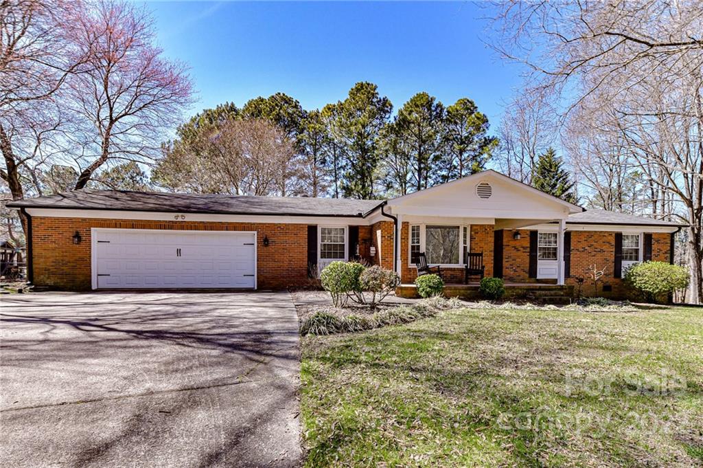 4301 Red Berry Court Charlotte NC 28213