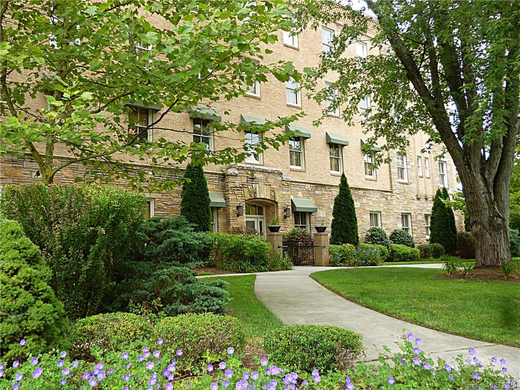 8 Village Lane Asheville NC 28803