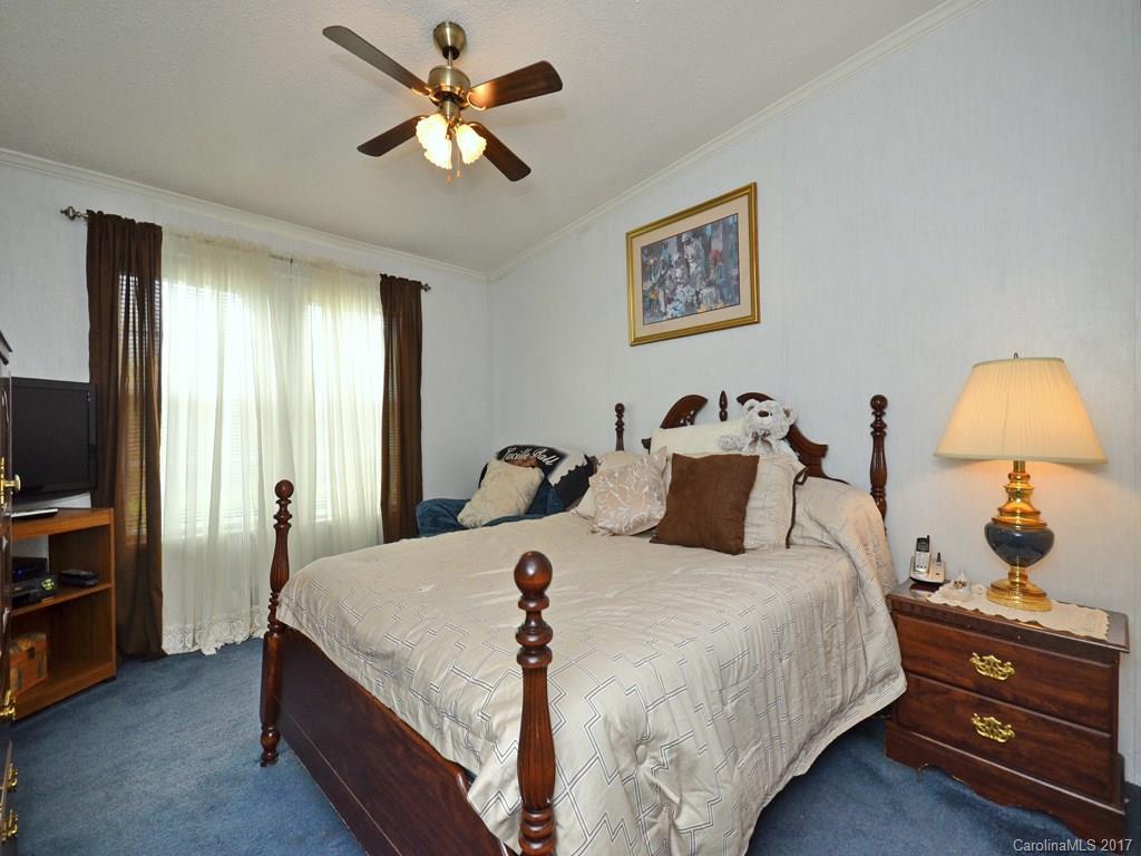 301 Golden Aster Road Swannanoa NC 28778