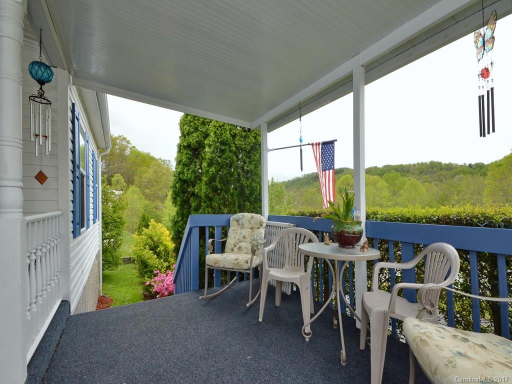 301 Golden Aster Road Swannanoa NC 28778