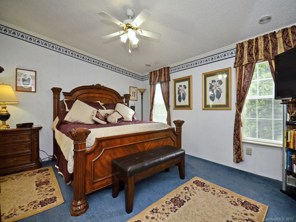 301 Golden Aster Road Swannanoa NC 28778