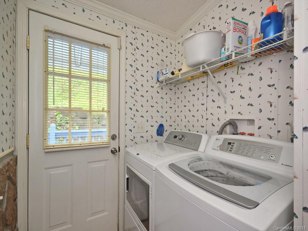 301 Golden Aster Road Swannanoa NC 28778