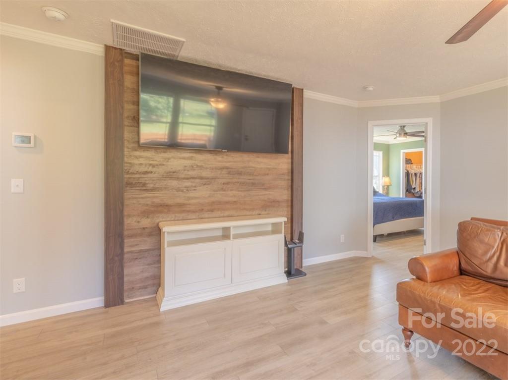 7 Wade Drive Candler NC 28715