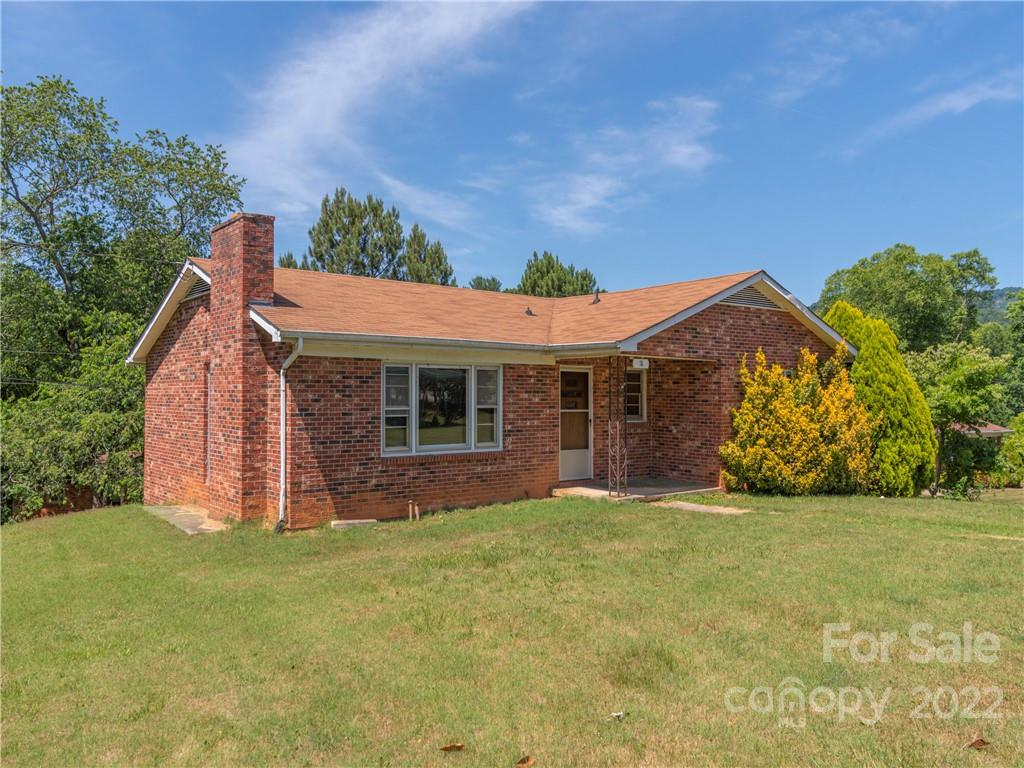 18 Lansing Lane Clyde NC 28721