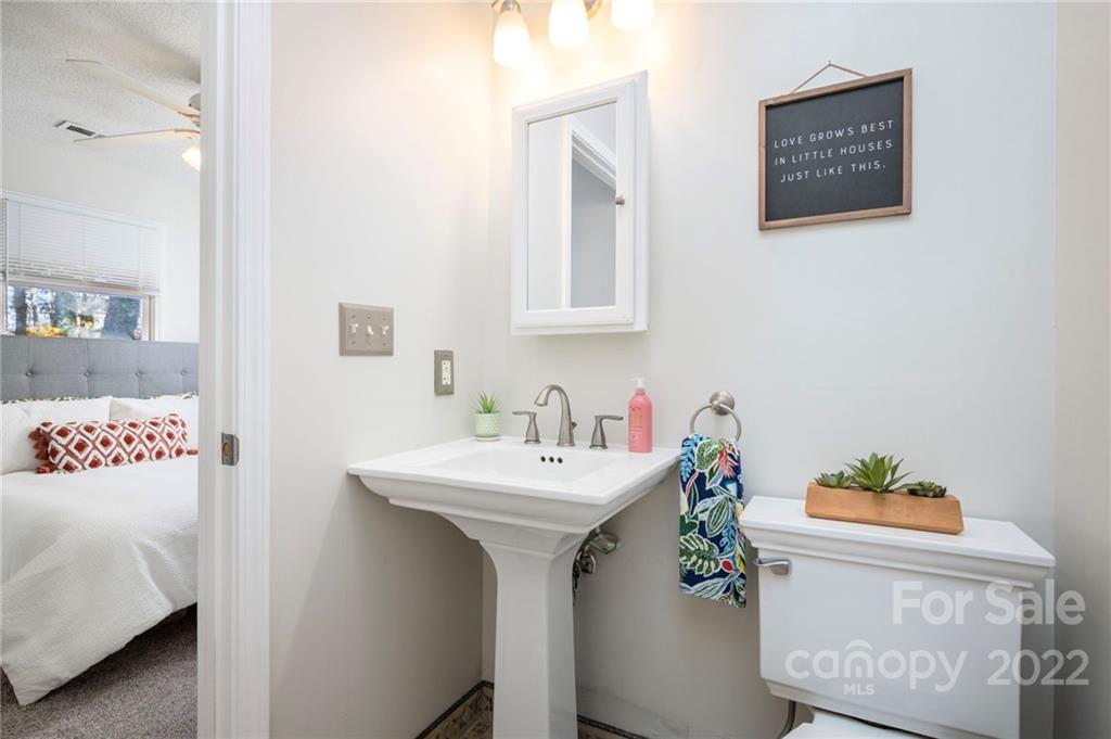 32 Academy Street Asheville NC 28803