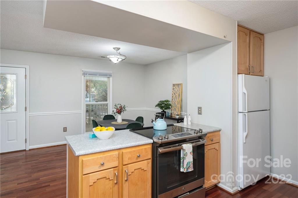 32 Academy Street Asheville NC 28803