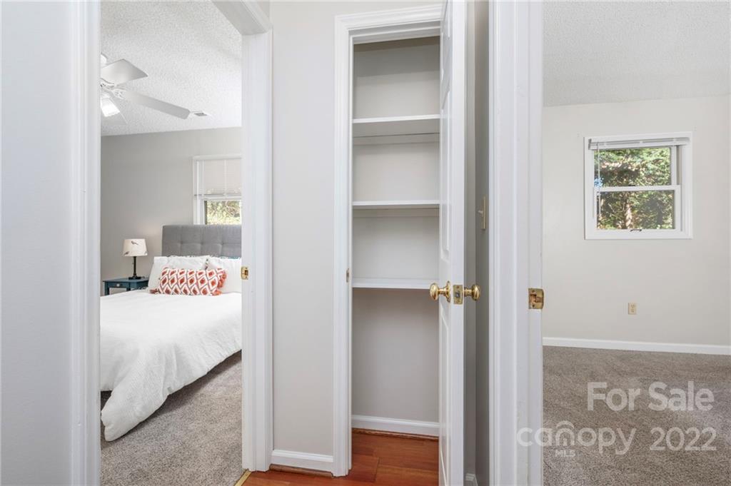 32 Academy Street Asheville NC 28803