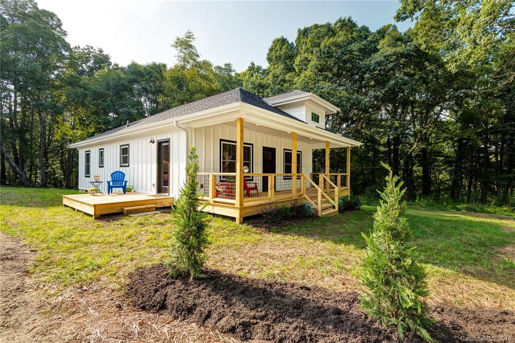 82 New Salem Road Swannanoa NC 28778