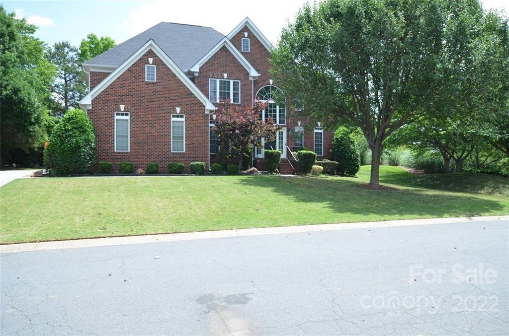 1608 Marble Hill Drive Charlotte NC 28262
