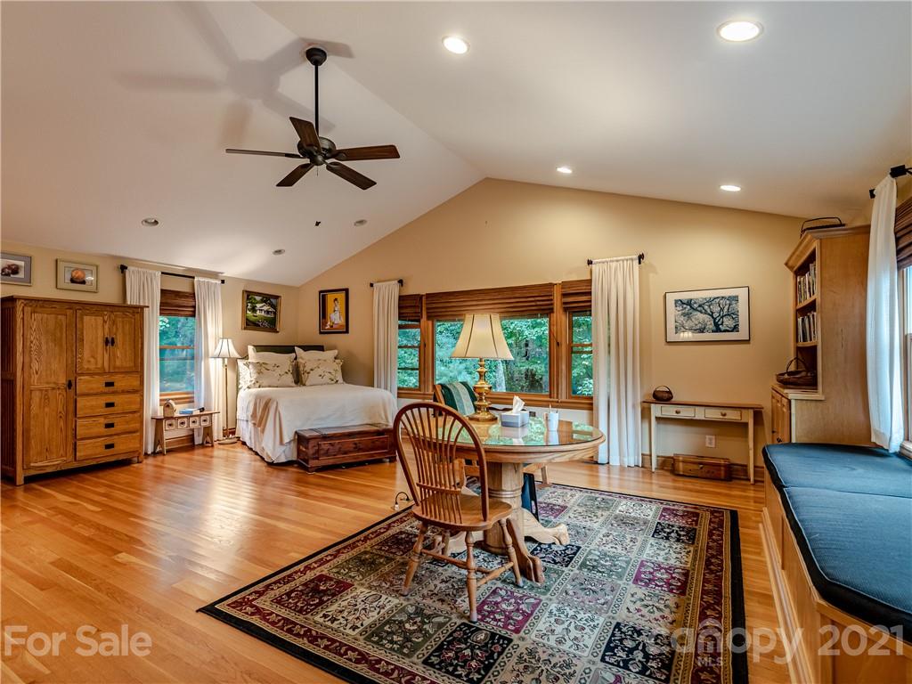25 Lynnette Drive Fairview NC 28730