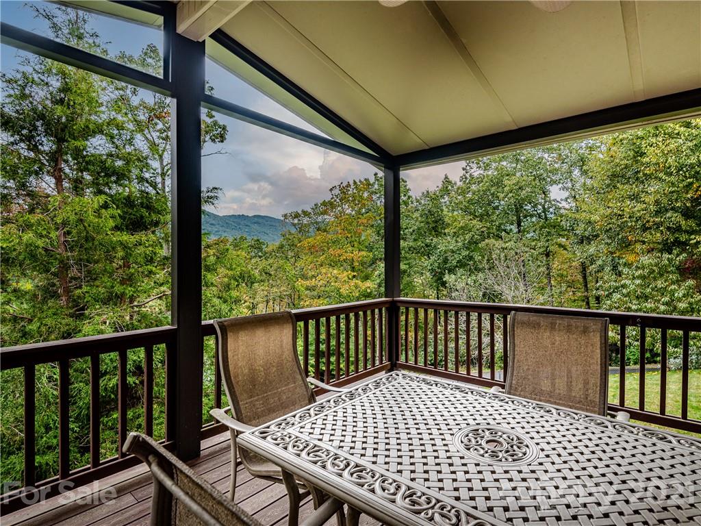 25 Lynnette Drive Fairview NC 28730