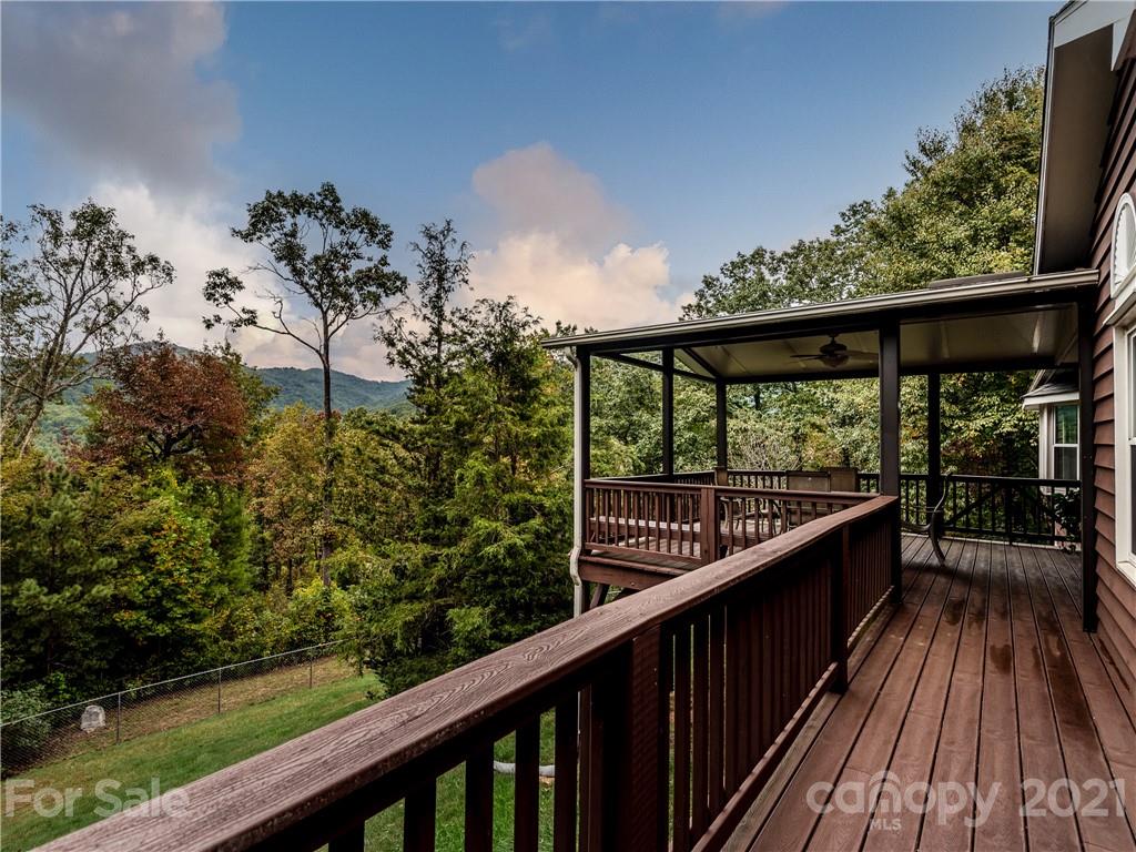 25 Lynnette Drive Fairview NC 28730