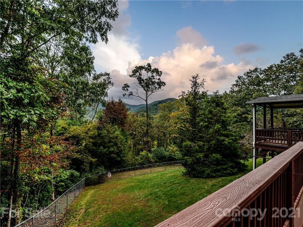 25 Lynnette Drive Fairview NC 28730