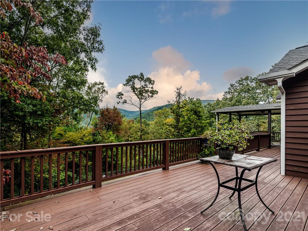 25 Lynnette Drive Fairview NC 28730