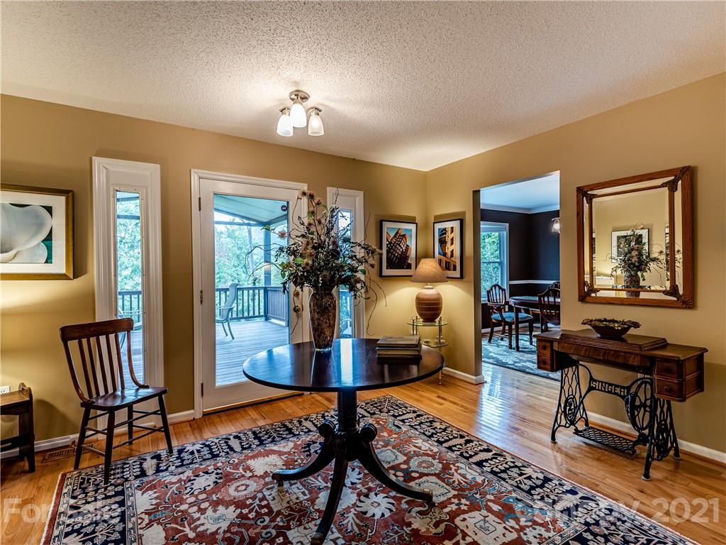 25 Lynnette Drive Fairview NC 28730