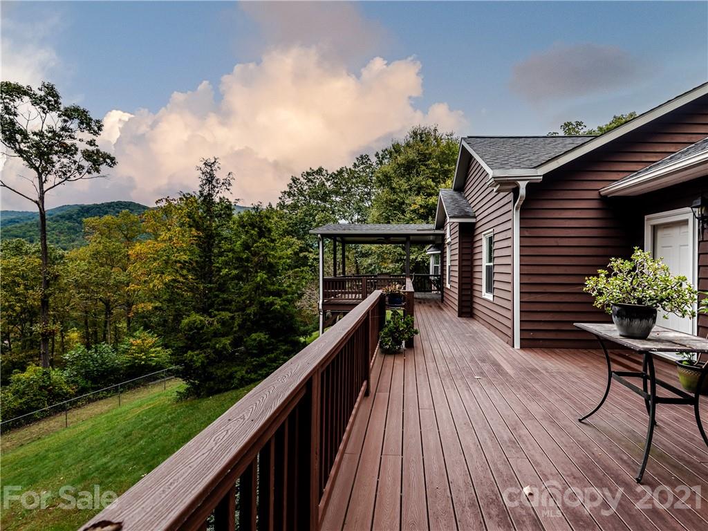 25 Lynnette Drive Fairview NC 28730