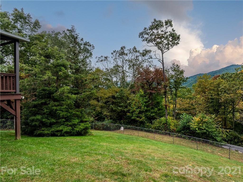 25 Lynnette Drive Fairview NC 28730