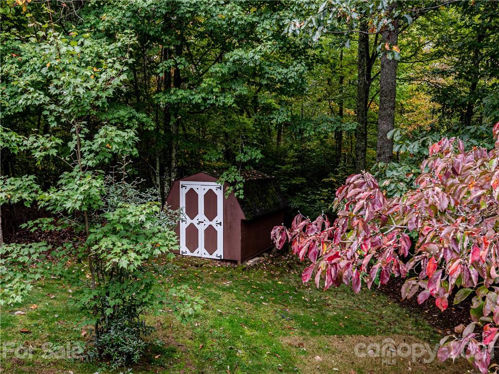 25 Lynnette Drive Fairview NC 28730