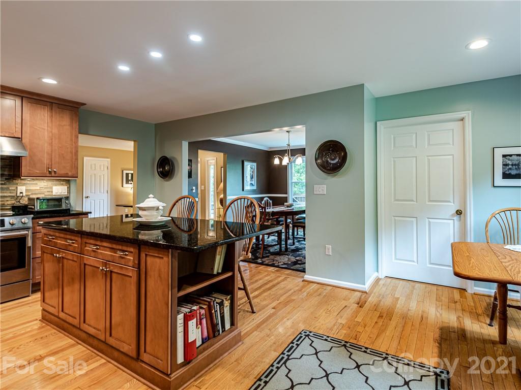 25 Lynnette Drive Fairview NC 28730