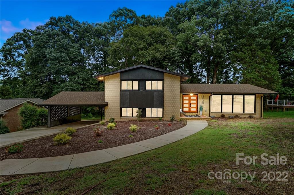 6020 Sierra Drive Charlotte NC 28216