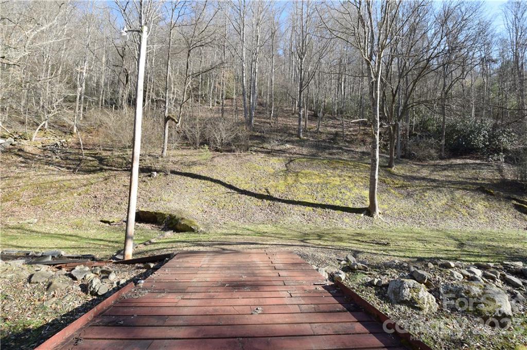 1742 Pigeon Roost Road Green Mountain NC 28740