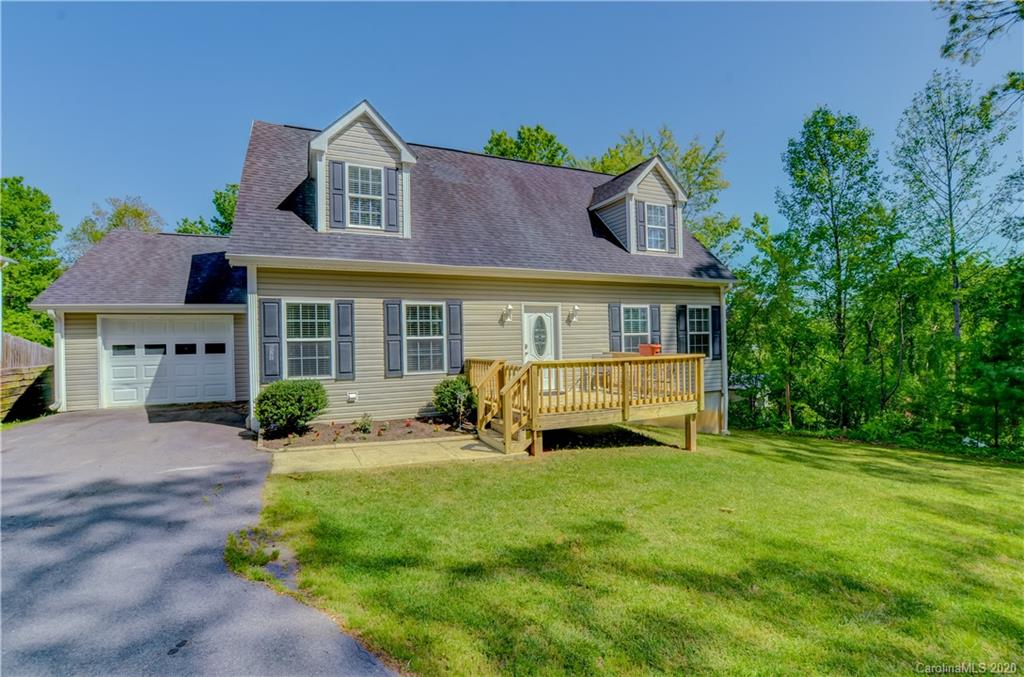 527 East Street Candler NC 28715