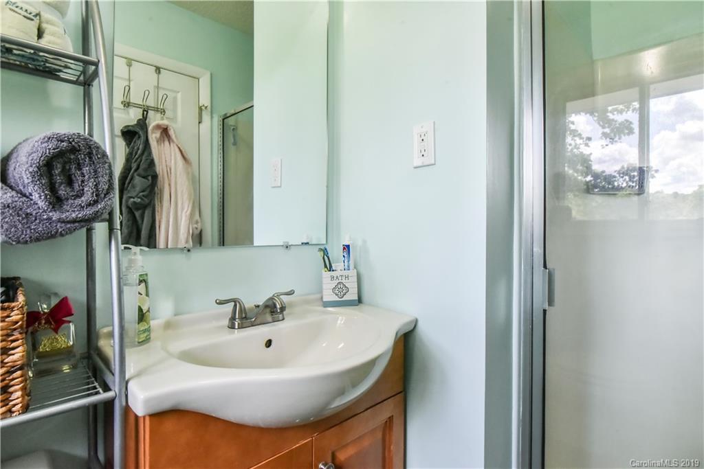22 Pinnacle View Road Asheville NC 28803