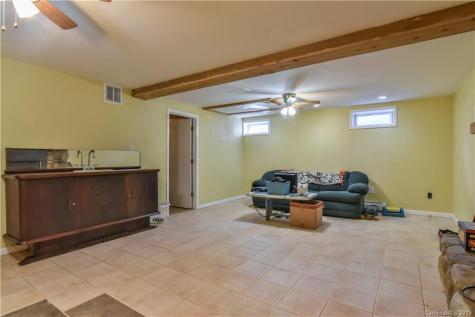 22 Pinnacle View Road Asheville NC 28803