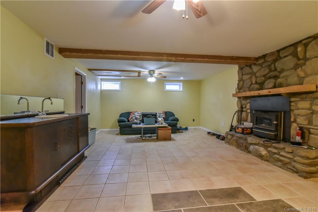 22 Pinnacle View Road Asheville NC 28803