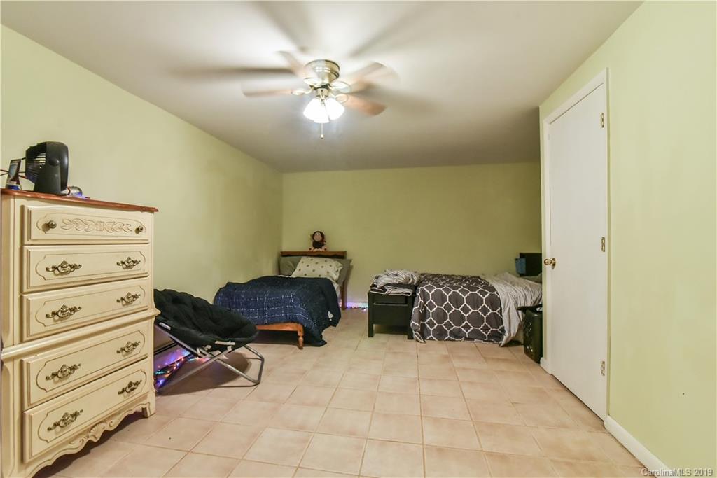 22 Pinnacle View Road Asheville NC 28803